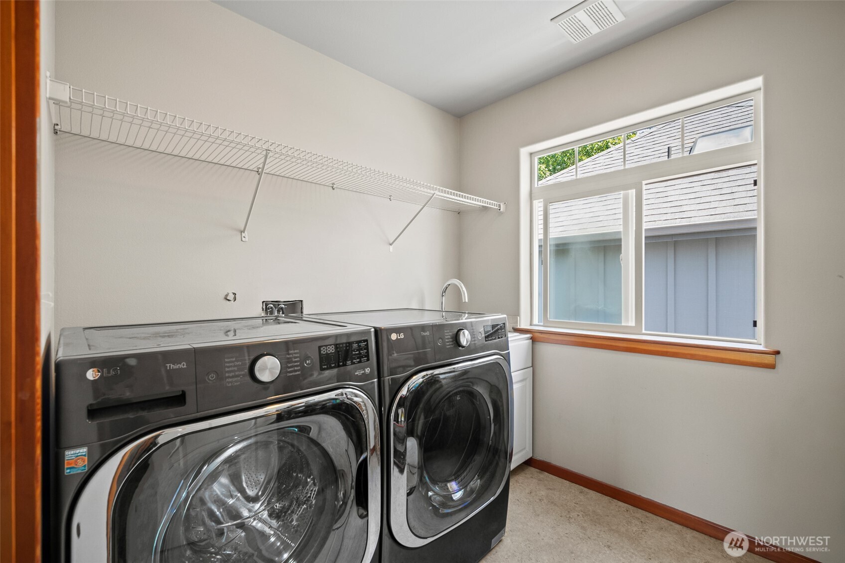 6212 Malloy Avenue Property Photo 28