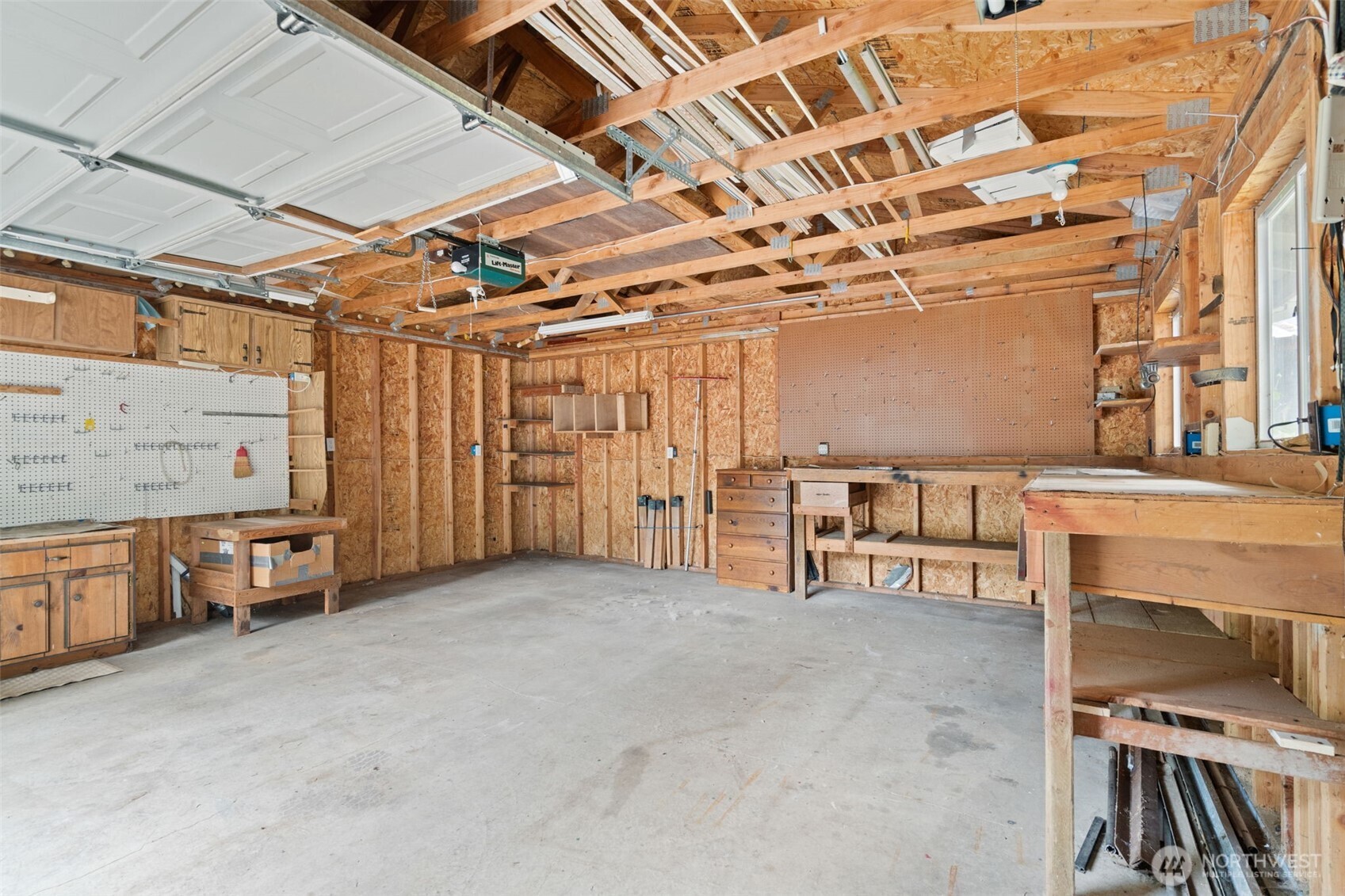 105 Mount Rainier Drive Property Photo 10