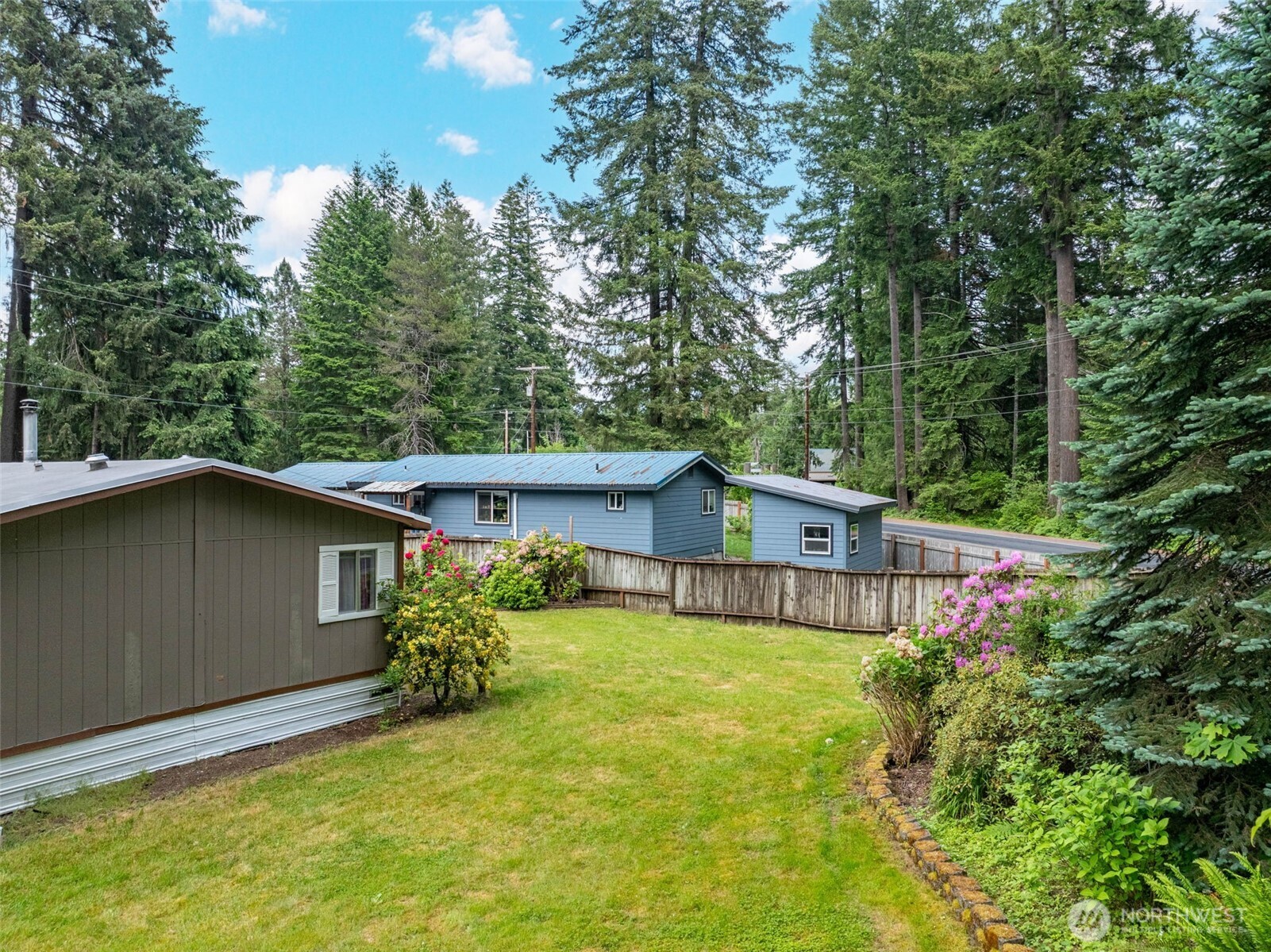 105 Mount Rainier Drive Property Photo 19