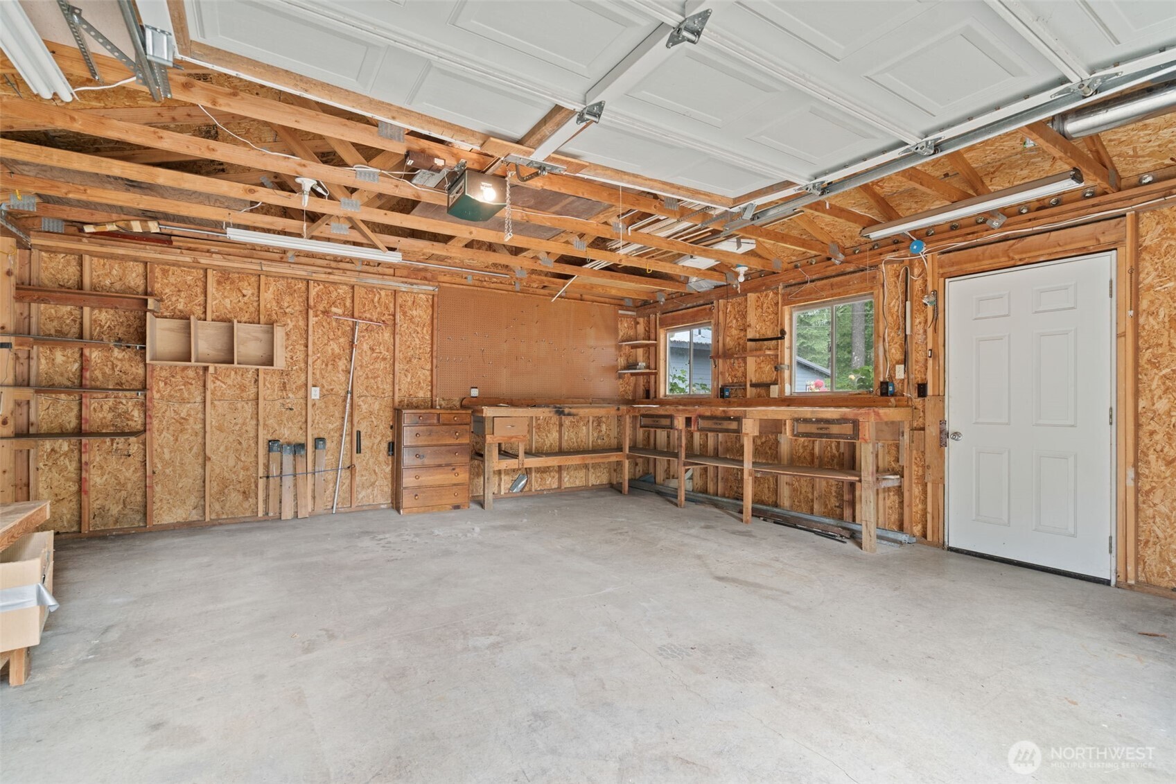 105 Mount Rainier Drive Property Photo 34