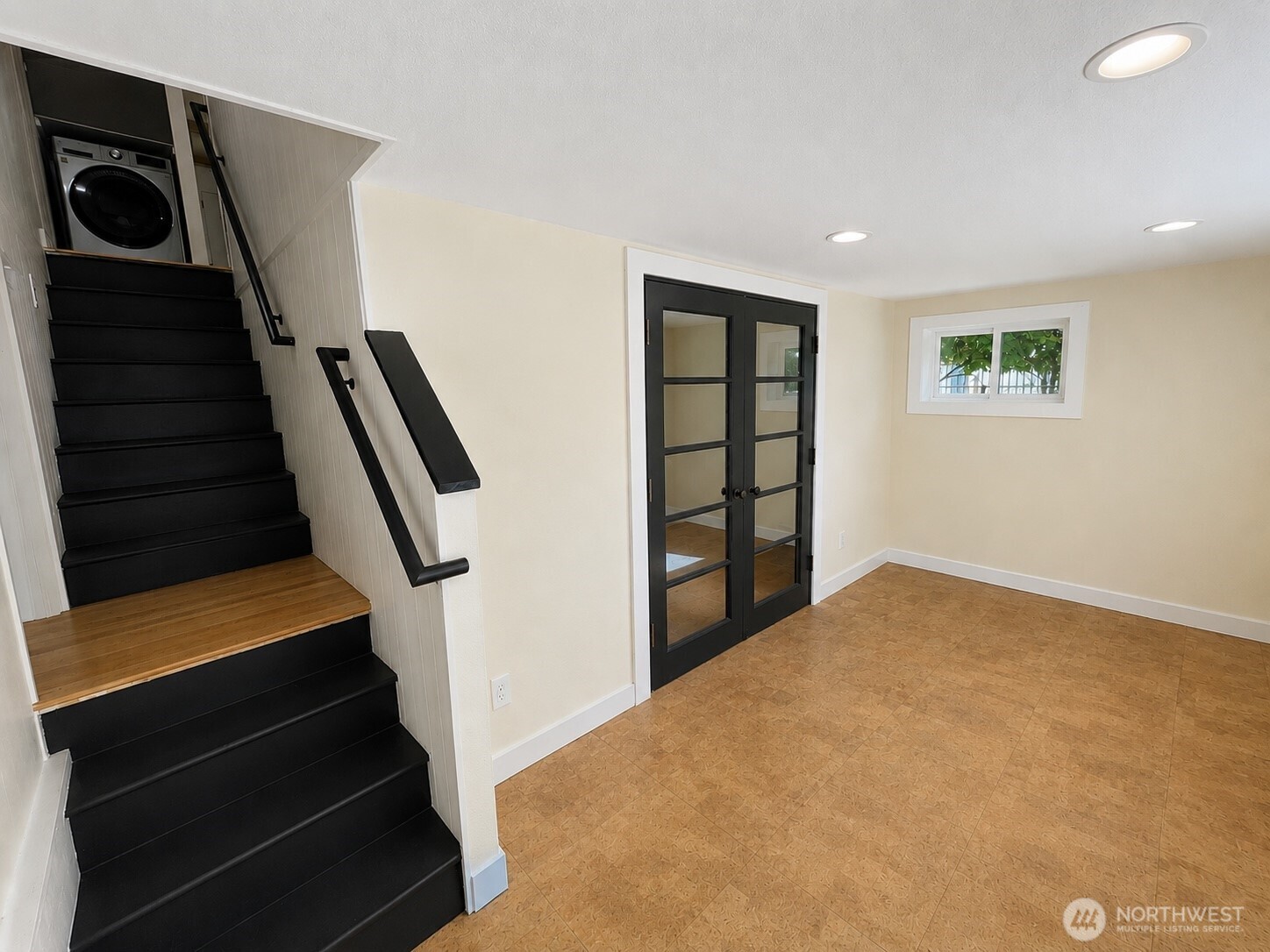 142 N Port Loop Property Photo 5