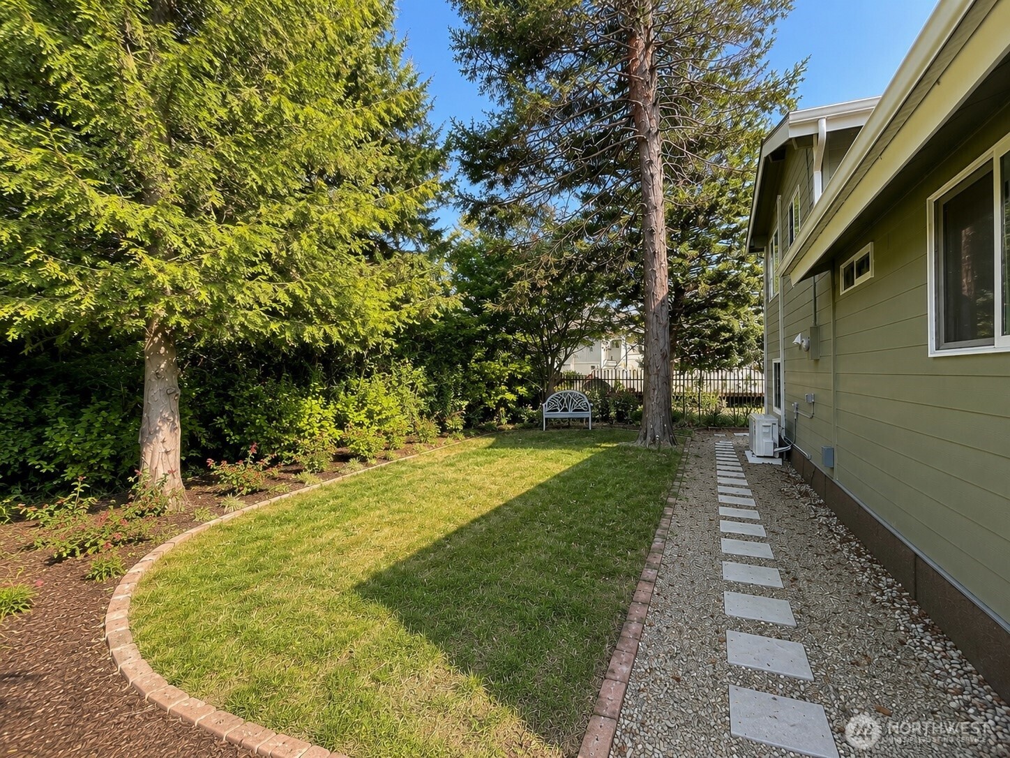 142 N Port Loop Property Photo 25