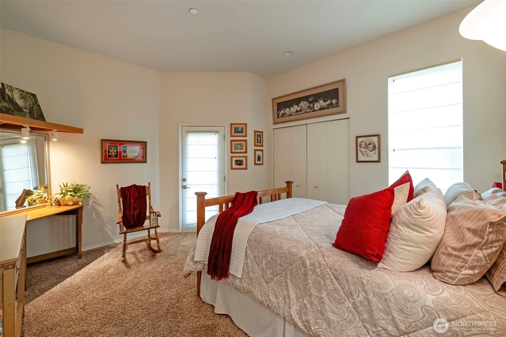 219 Tracy Avenue 202 Property Photo 28