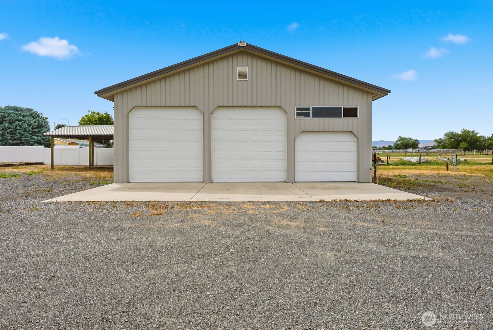 4101 Ahtanum Property Photo 1