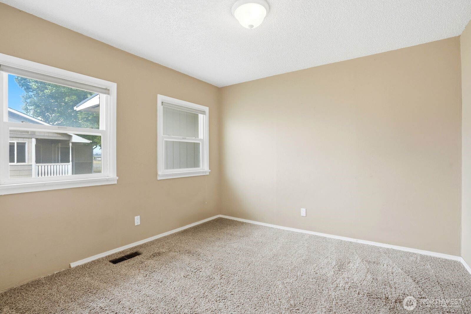 4101 Ahtanum Property Photo 17