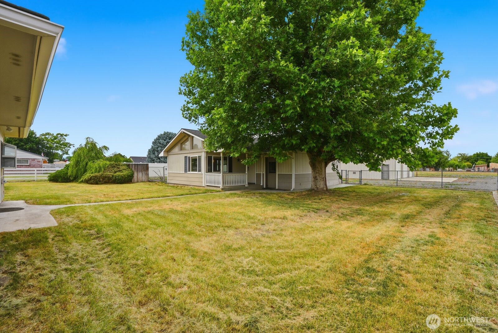 4101 Ahtanum Property Photo 24
