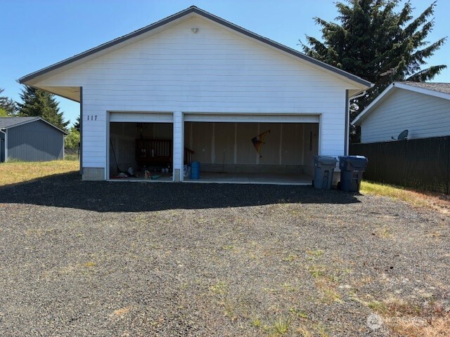 117 N Wynoochee Drive Property Photo 26