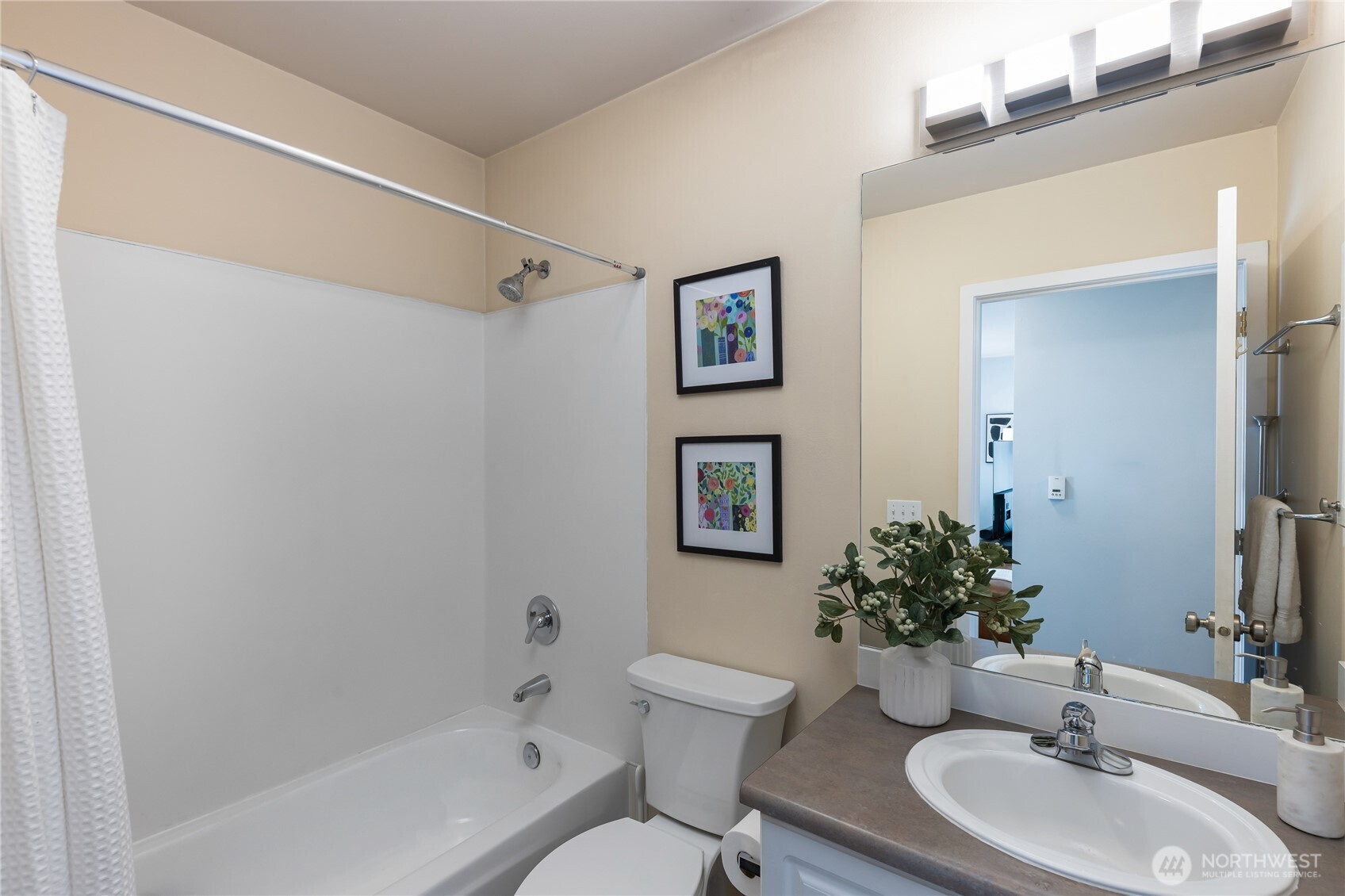 524 6th Avenue 210 Property Photo 11