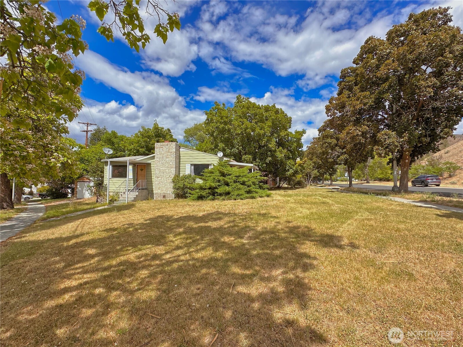 1000 Central Drive Property Photo 22