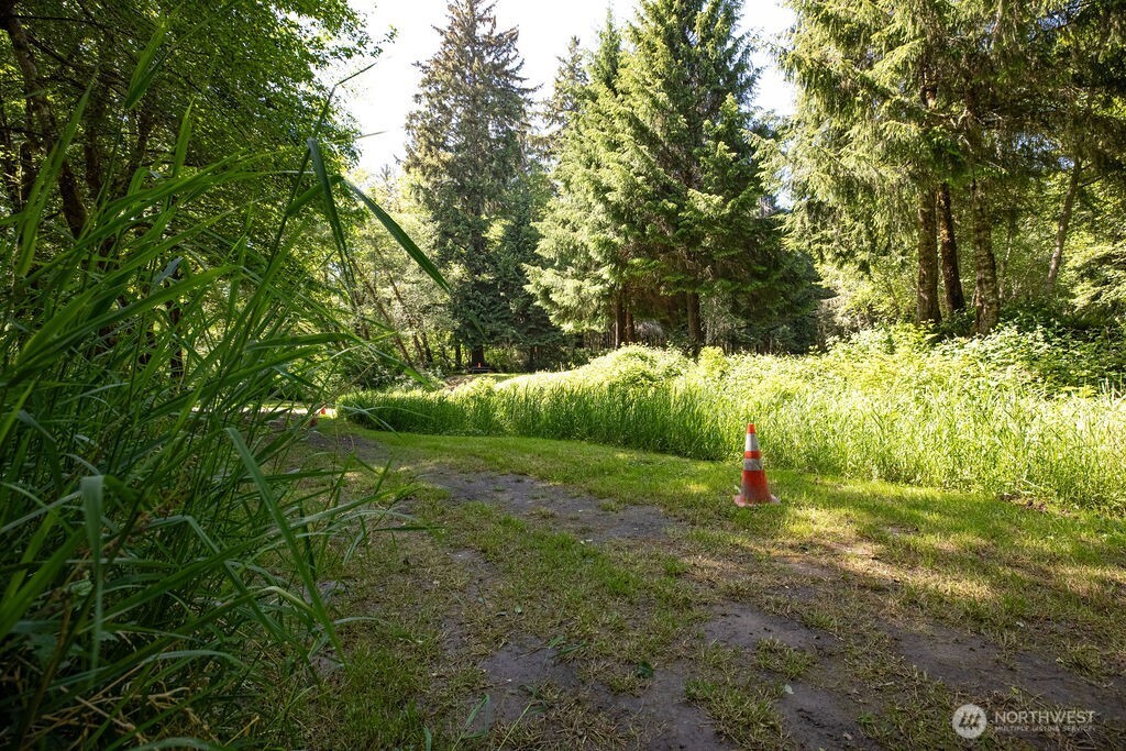 745 Green Road Property Photo 13