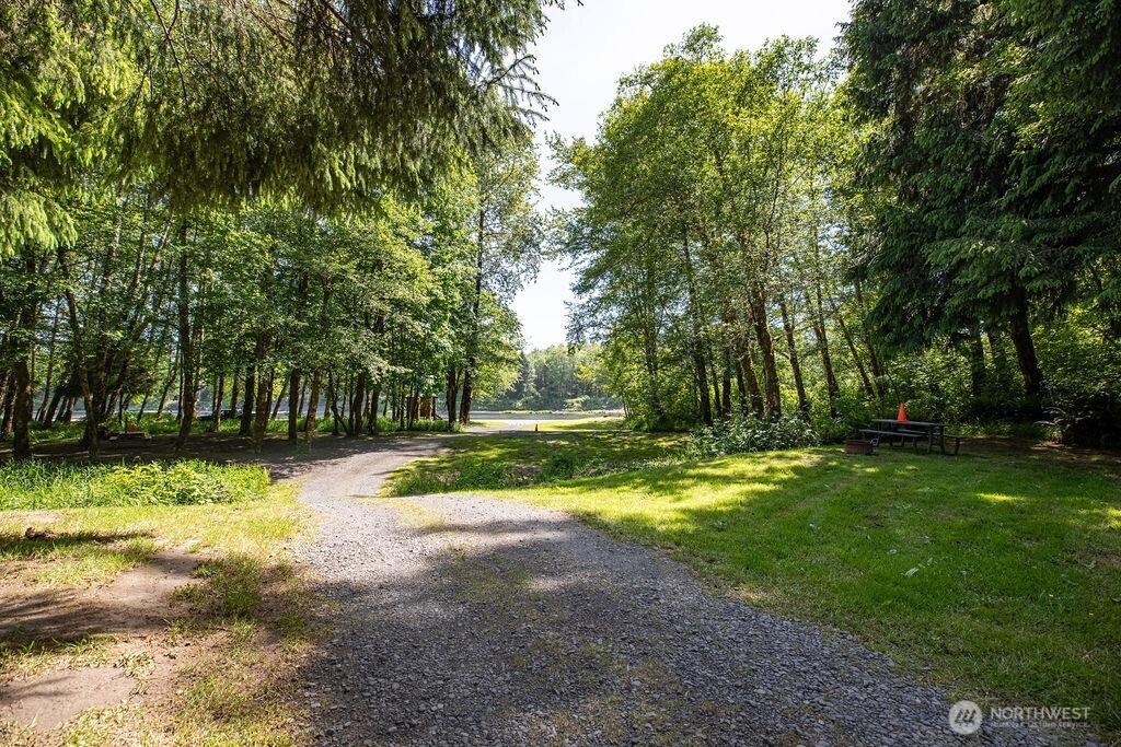 745 Green Road Property Photo 15