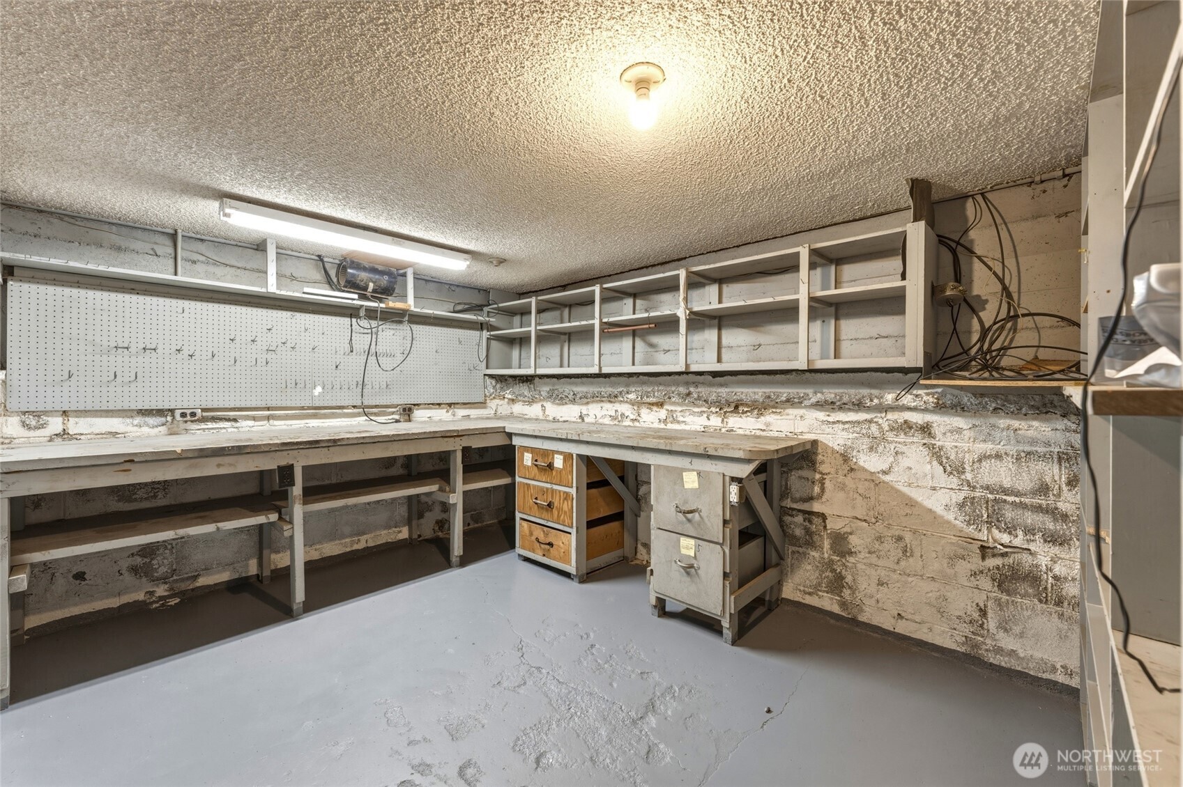 708 Alvarado Terrace Property Photo 35