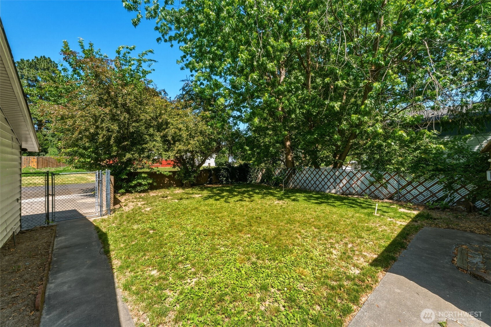 708 Alvarado Terrace Property Photo 38