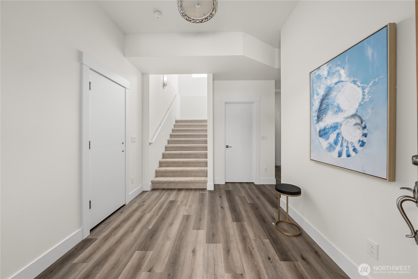 647 S 150th Street Property Photo 18