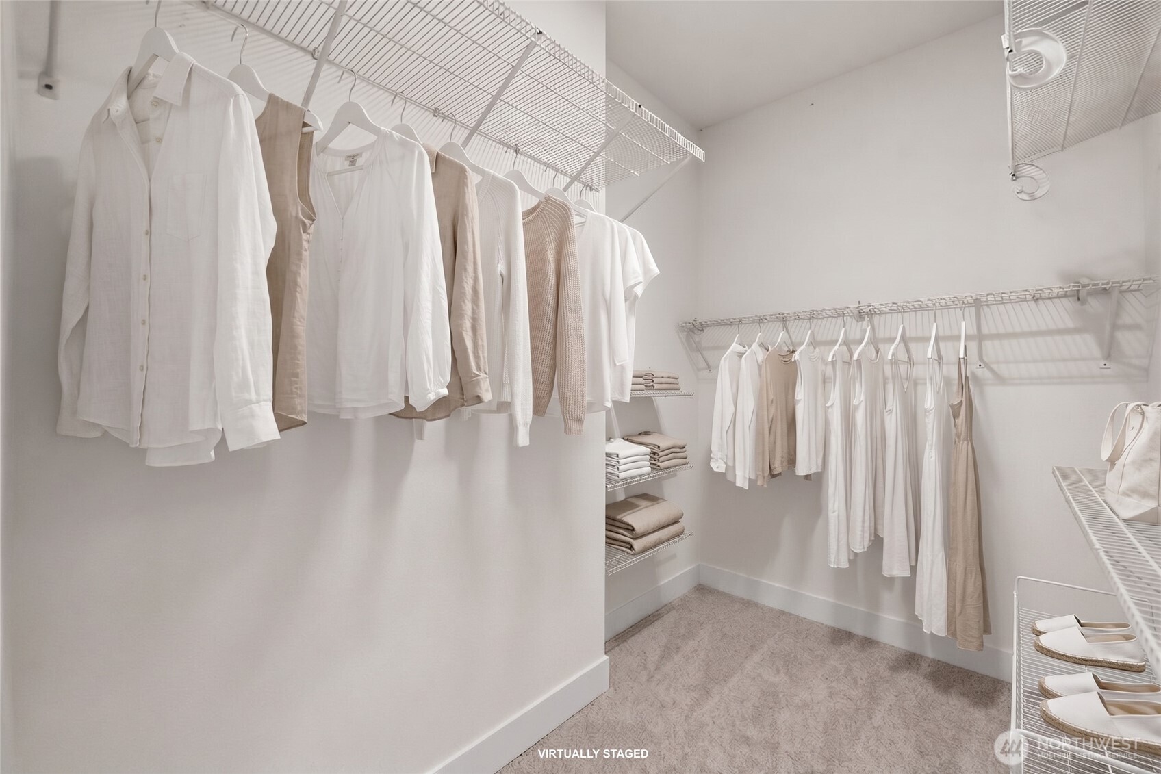 647 S 150th Street Property Photo 25