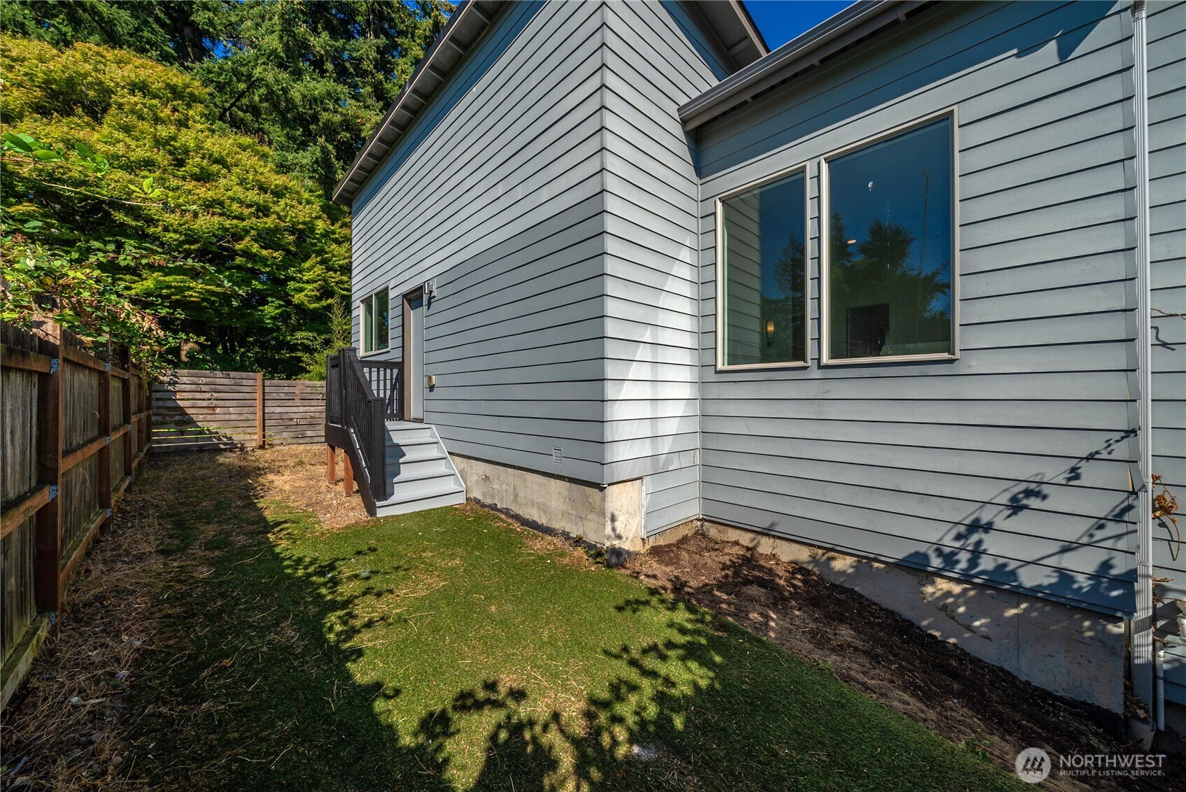 647 S 150th Street Property Photo 31