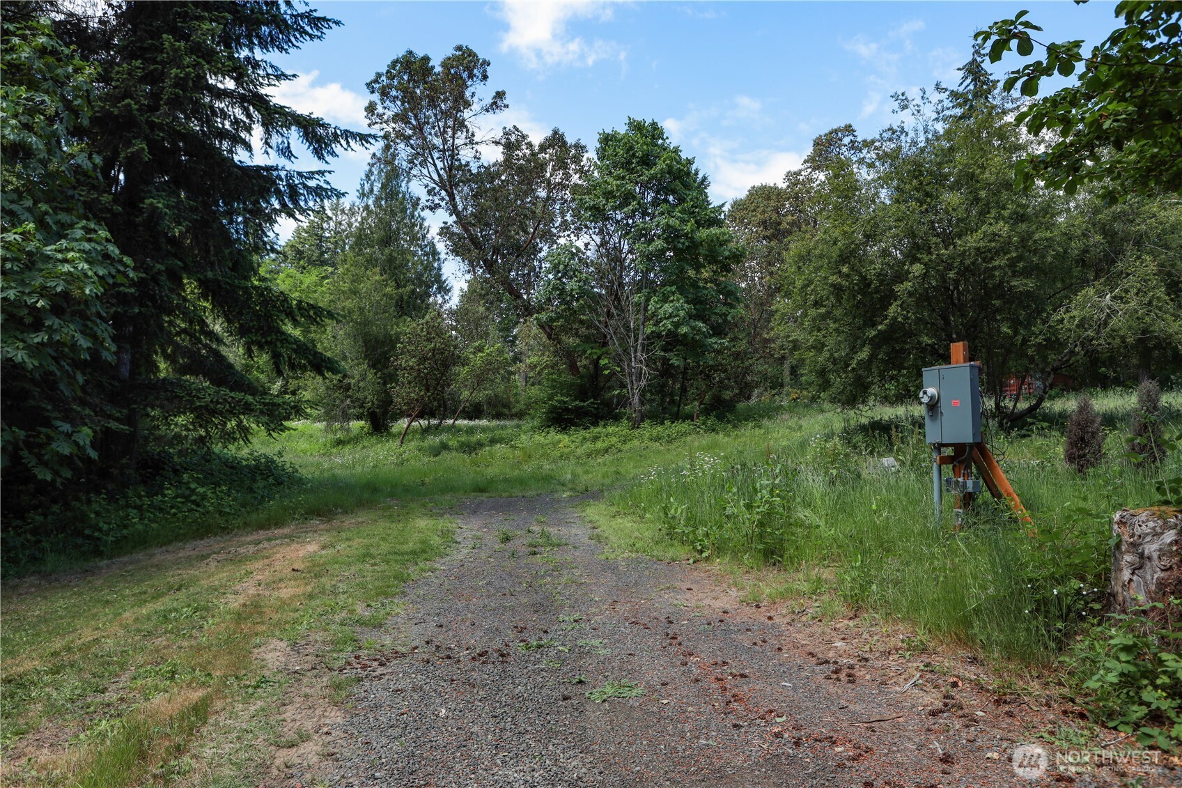 712 Cornwall Road Property Photo 4