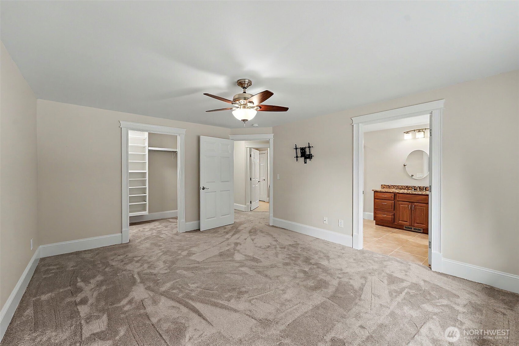 9938 168th Avenue Property Photo 8