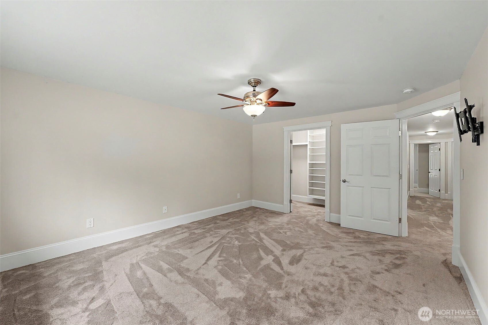 9938 168th Avenue Property Photo 9