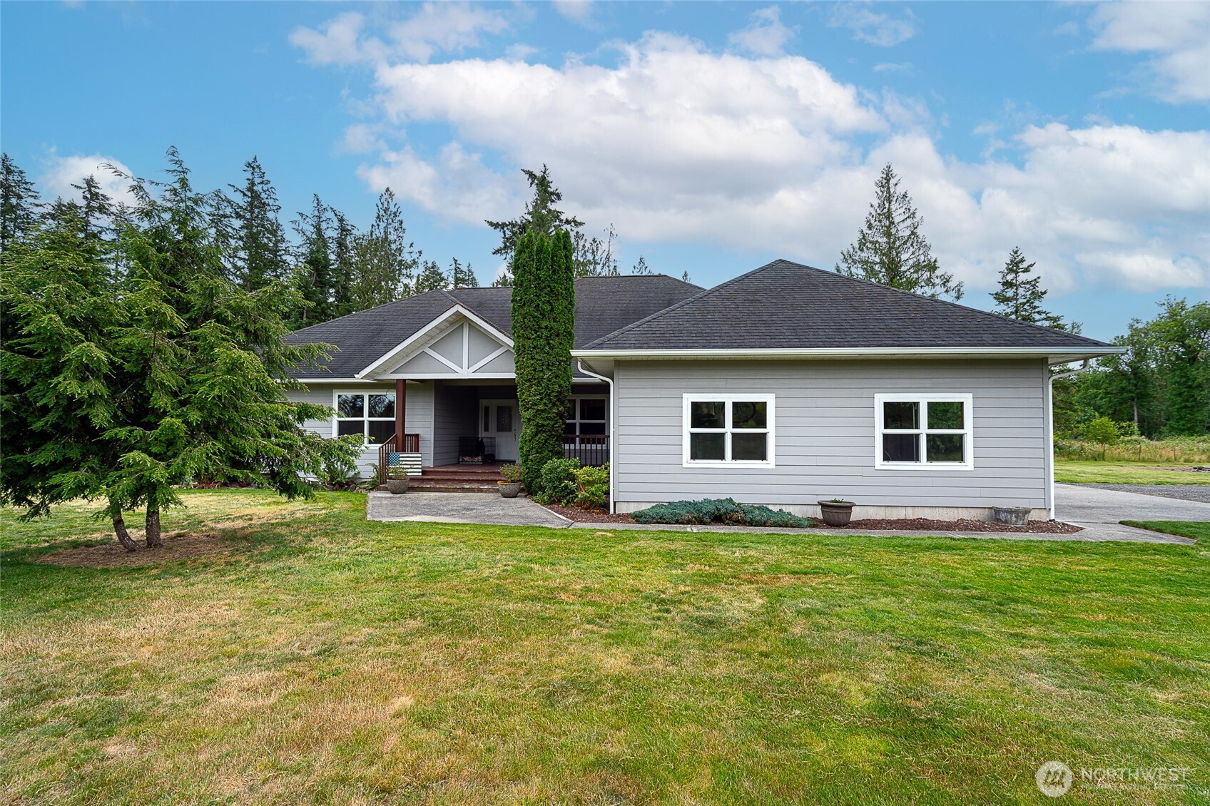 298 Toledo Salmon Creek Road Property Photo 4