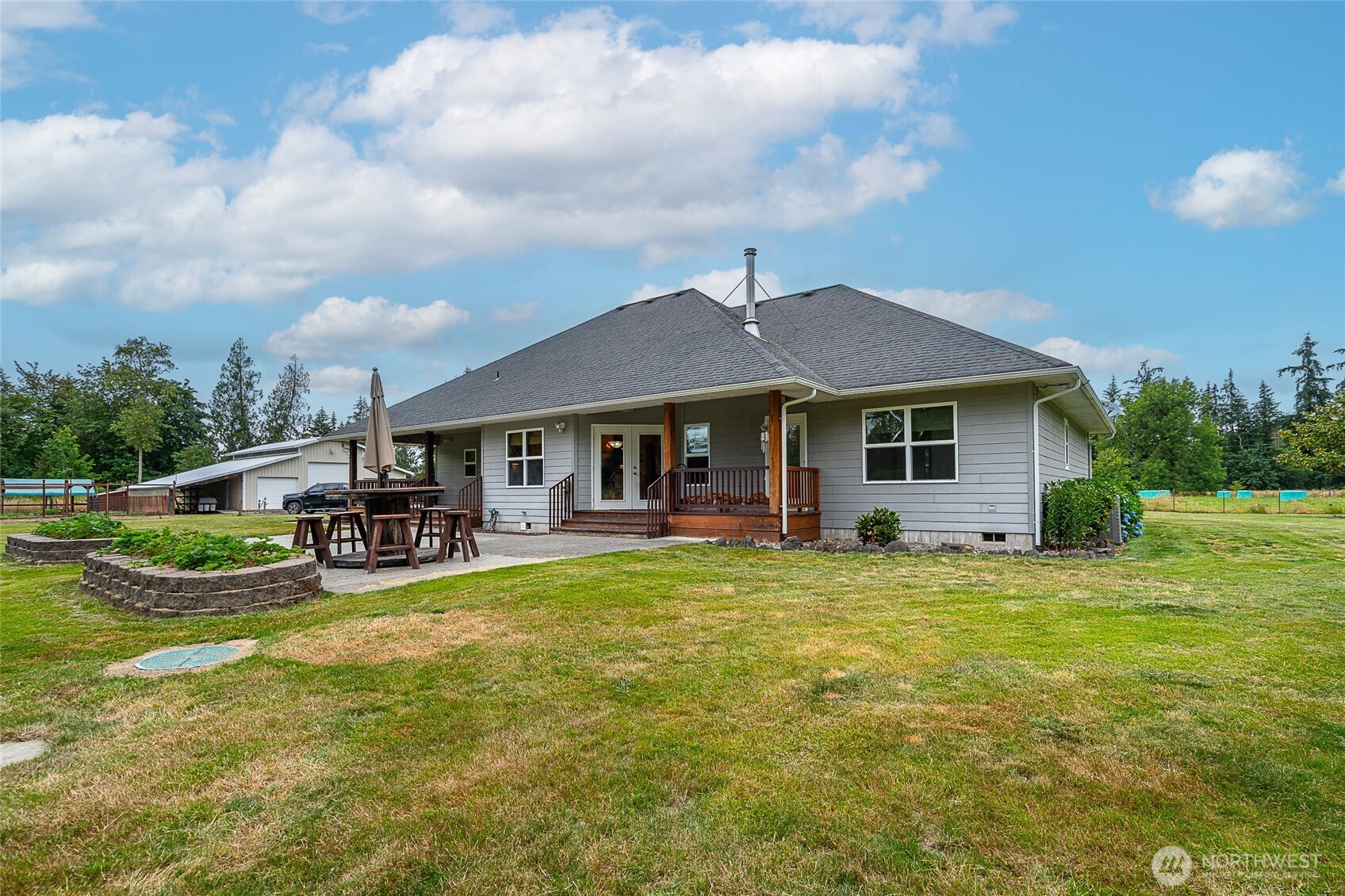 298 Toledo Salmon Creek Road Property Photo 5