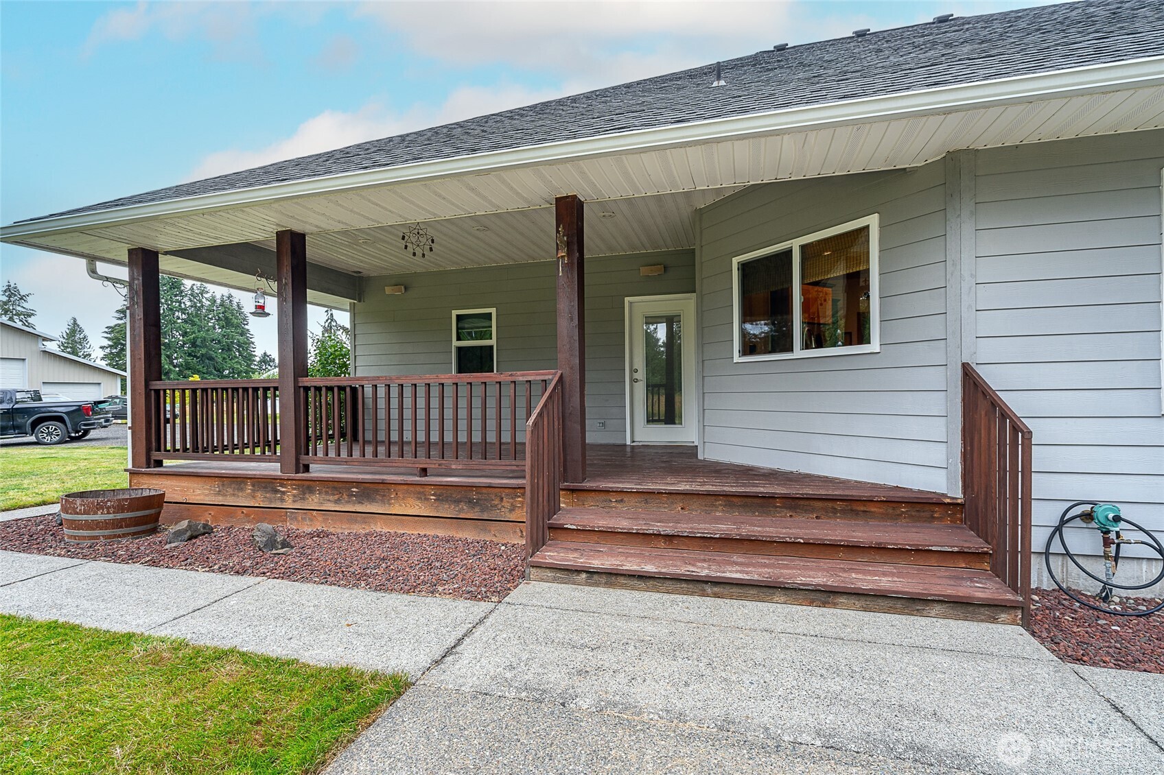 298 Toledo Salmon Creek Road Property Photo 9