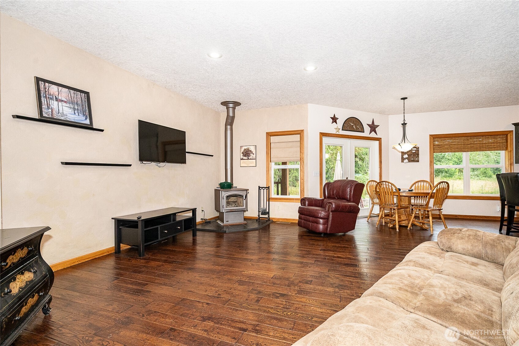 298 Toledo Salmon Creek Road Property Photo 19