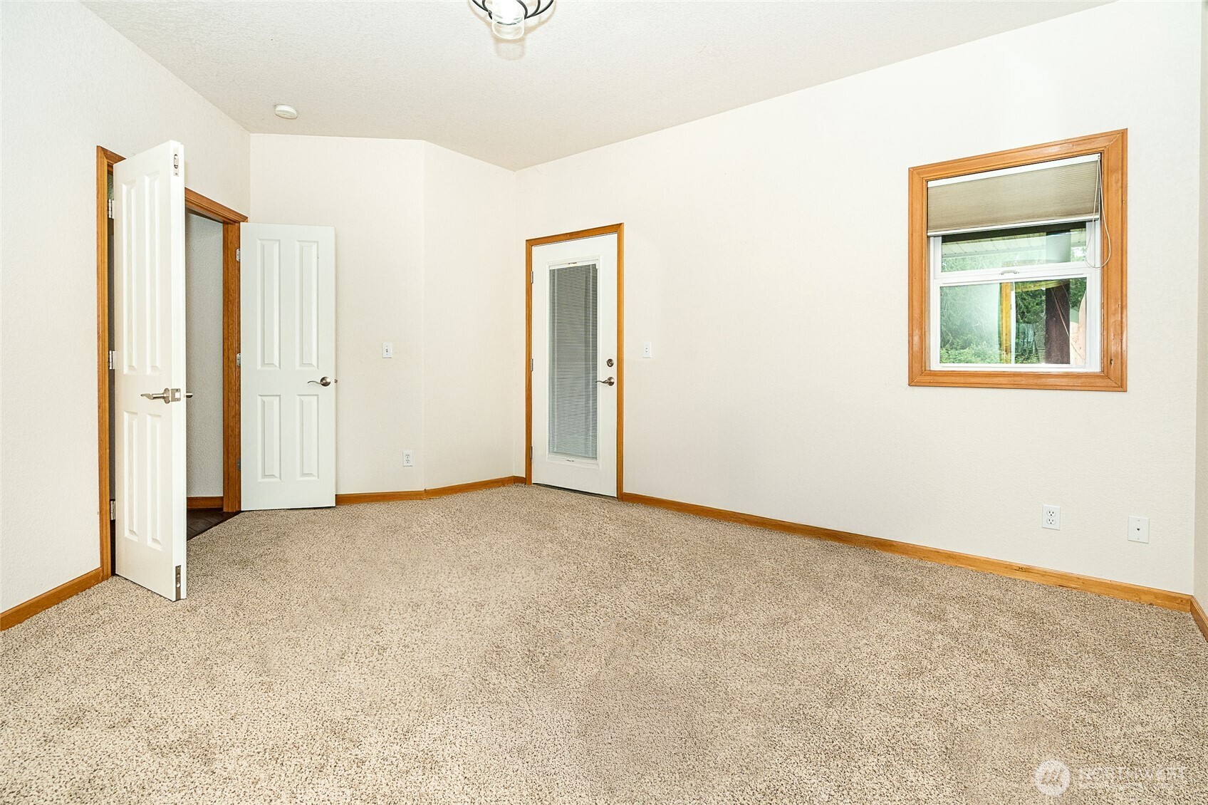 298 Toledo Salmon Creek Road Property Photo 24