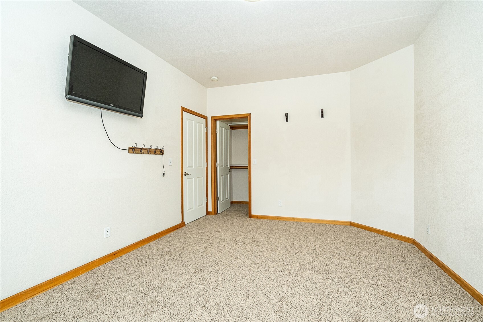 298 Toledo Salmon Creek Road Property Photo 30