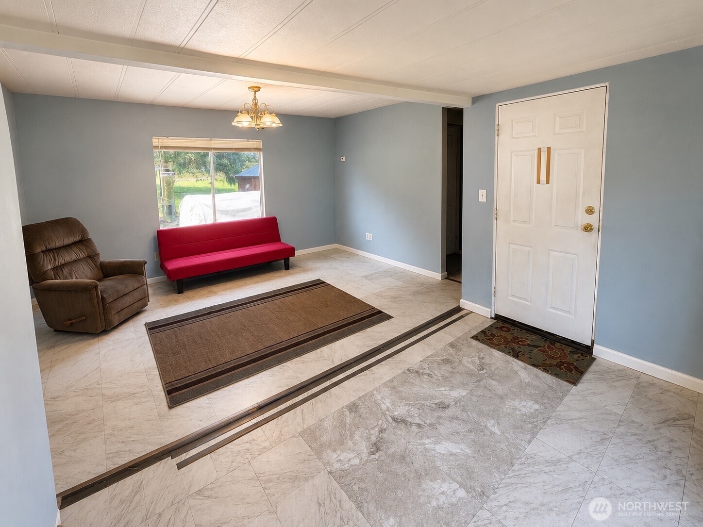 25007 Ash Place Property Photo 6
