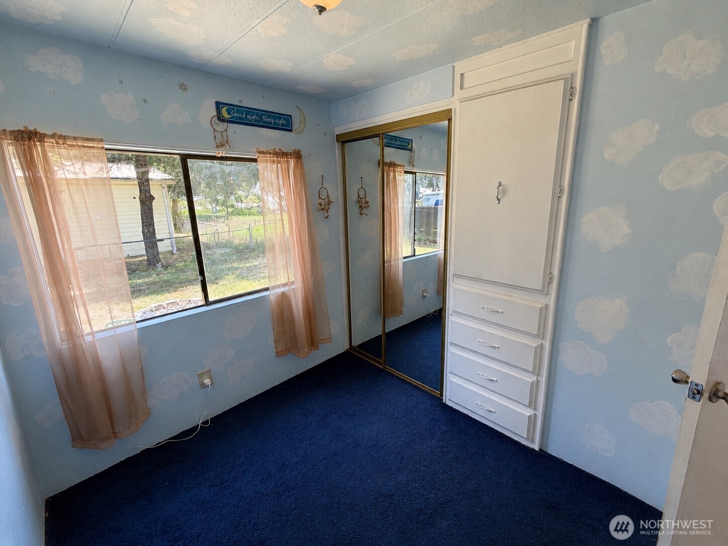 25007 Ash Place Property Photo 10