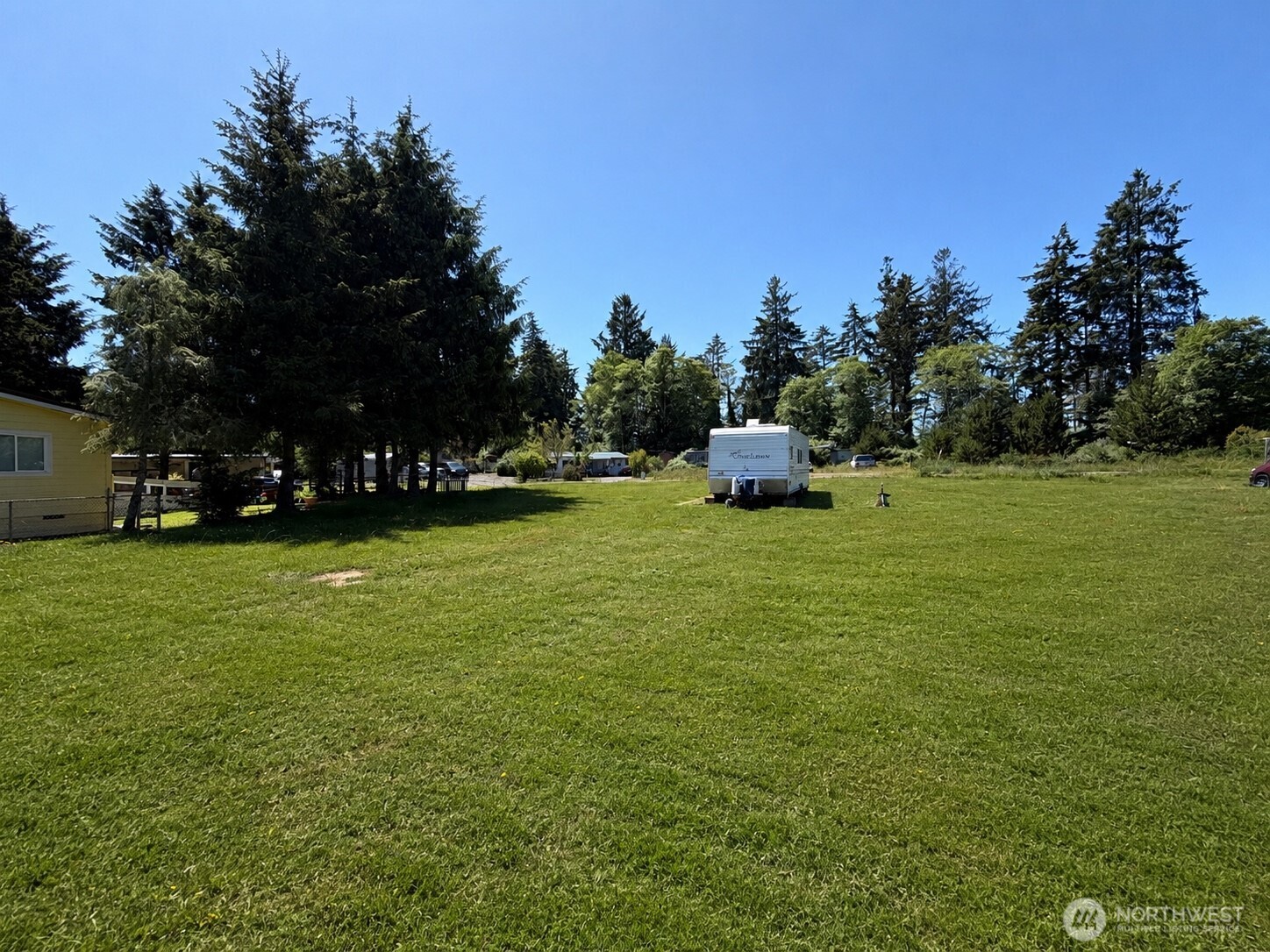 25007 Ash Place Property Photo 34