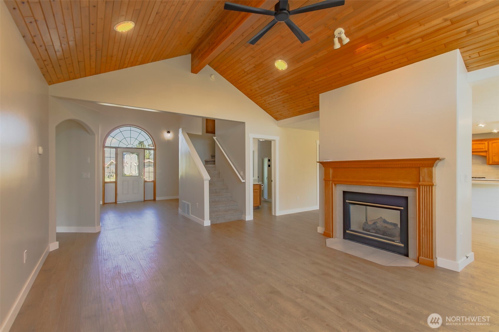1107 Pinebrook Drive Property Photo 12