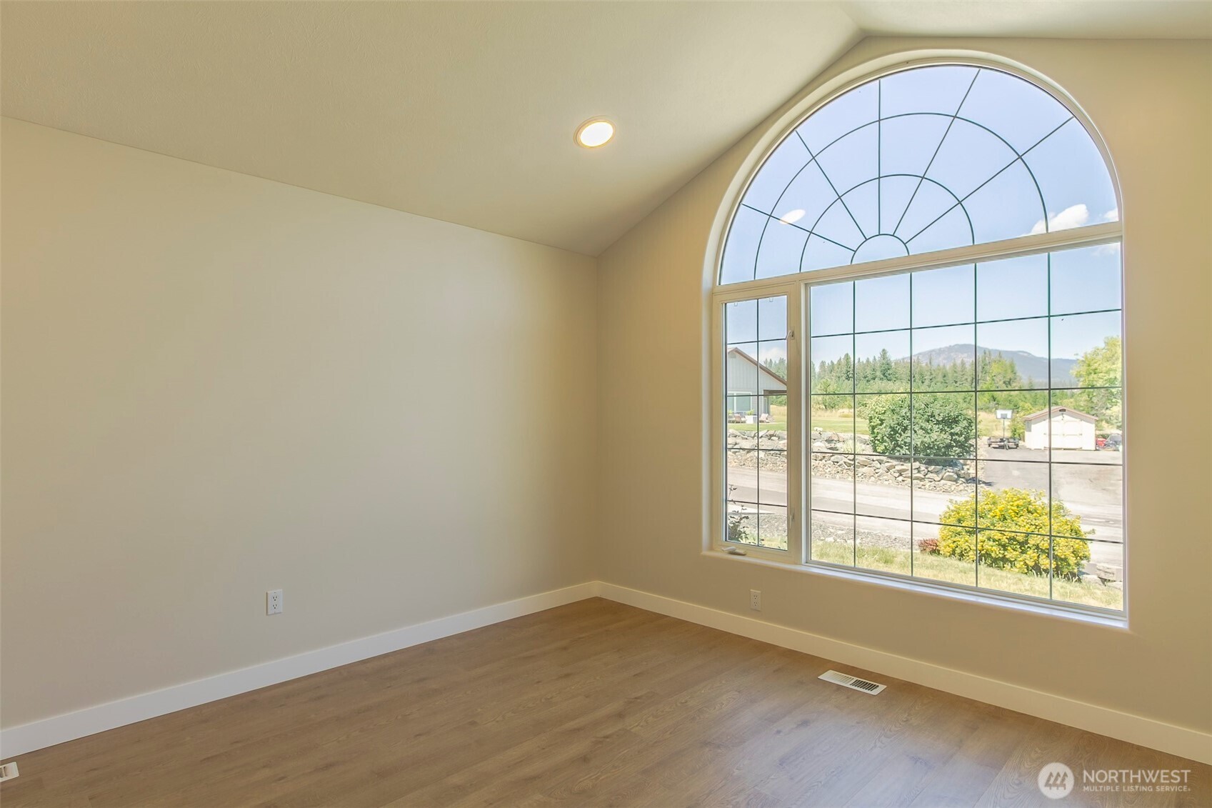 1107 Pinebrook Drive Property Photo 15