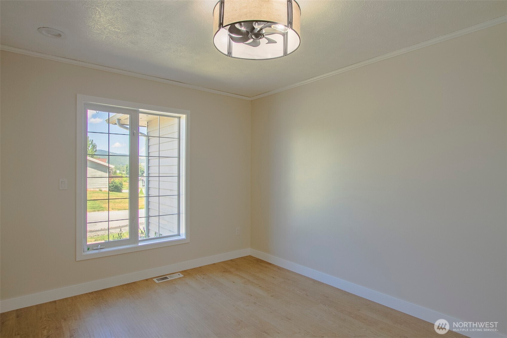 1107 Pinebrook Drive Property Photo 16