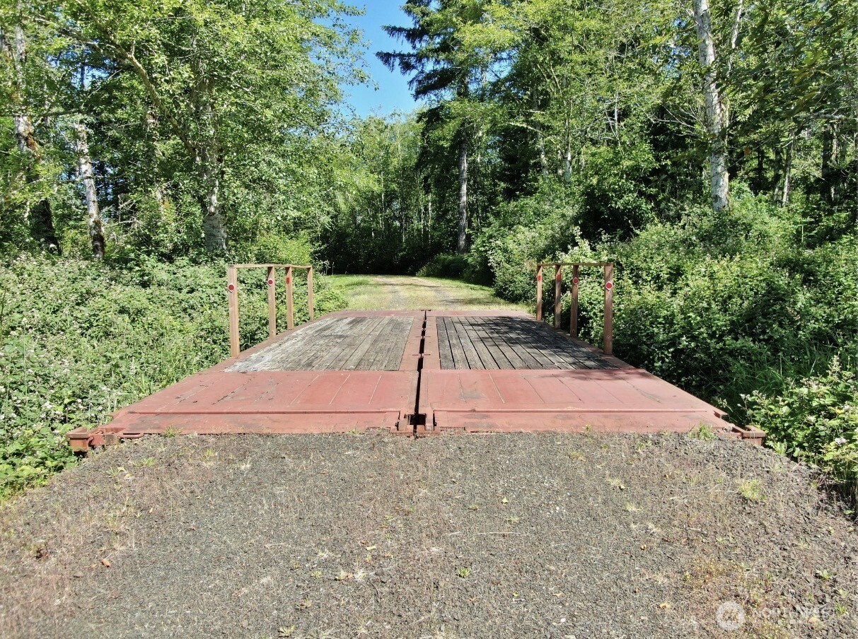 570 Elk Prairie Road Property Photo 5