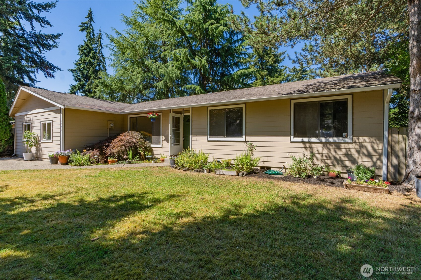 1225 Solar Court Property Photo 2