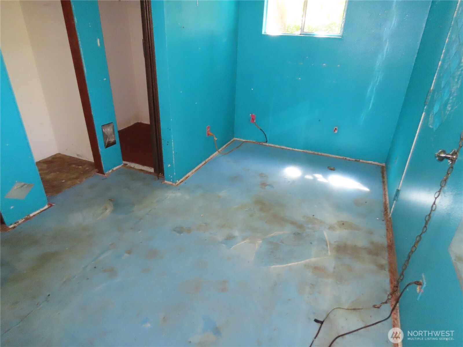 1047 Pine Street Property Photo 11