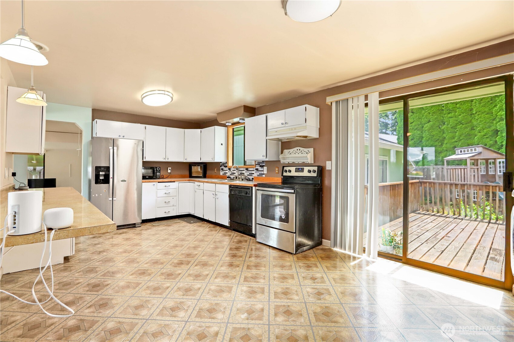 310 Scotland Drive Property Photo 6