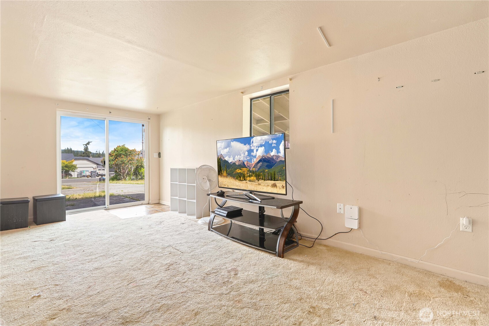 310 Scotland Drive Property Photo 10