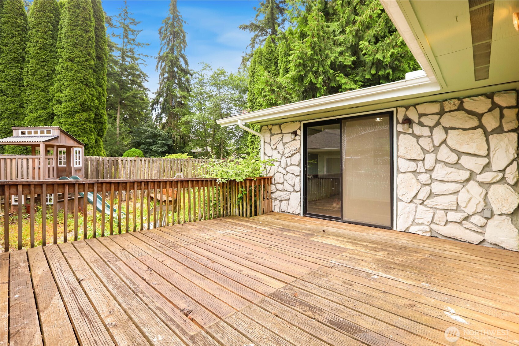 310 Scotland Drive Property Photo 16