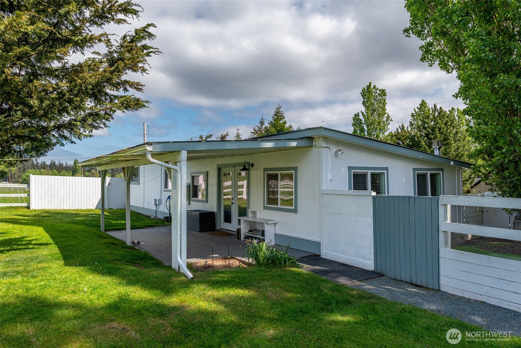 5392 Shore Meadow Road Property Photo 22