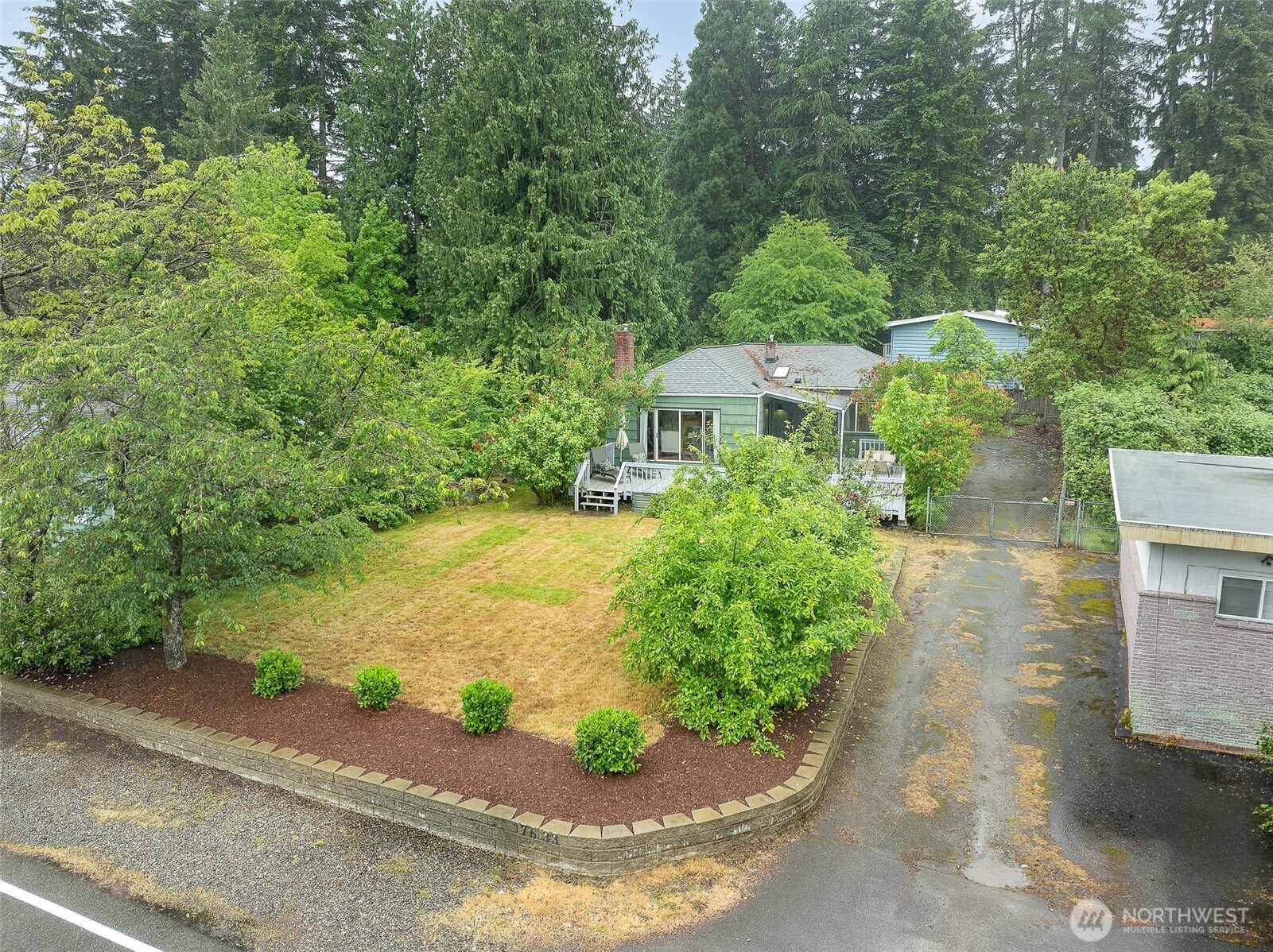 17633 10th Avenue Property Photo 31