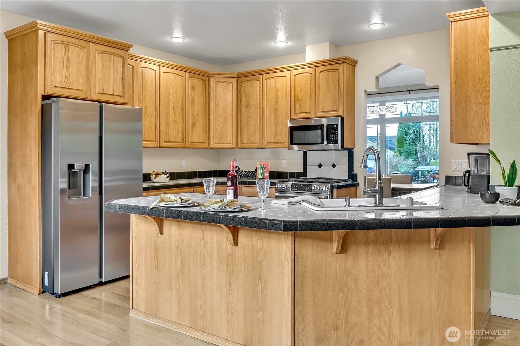 6725 Mirror Court Property Photo 8