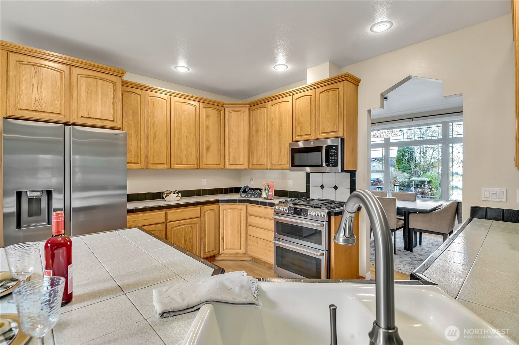 6725 Mirror Court Property Photo 10