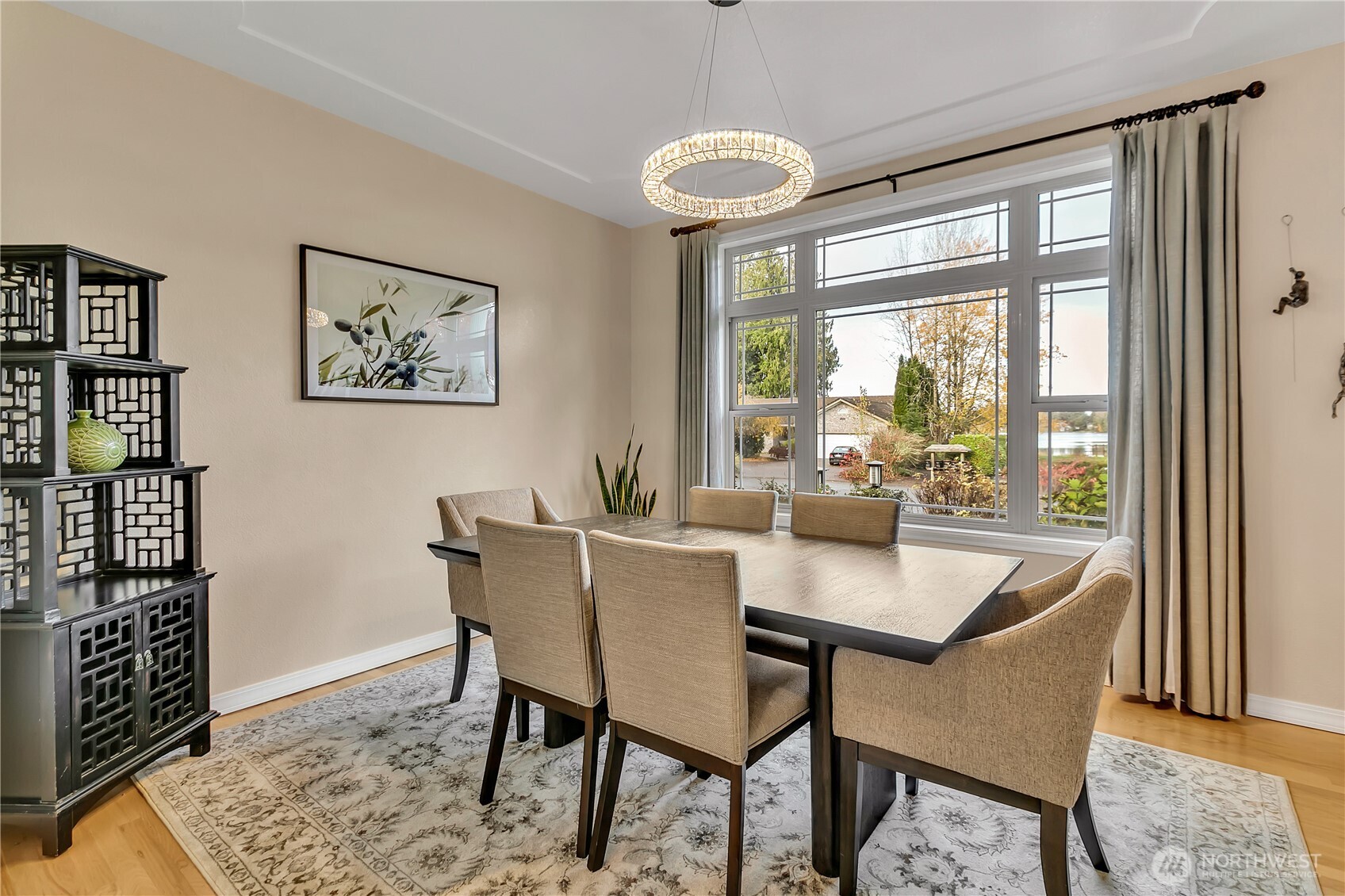 6725 Mirror Court Property Photo 12