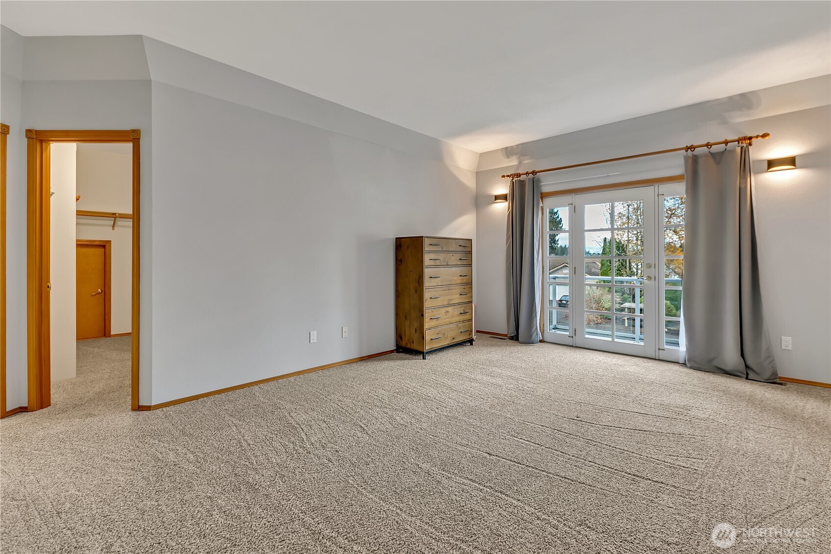 6725 Mirror Court Property Photo 18