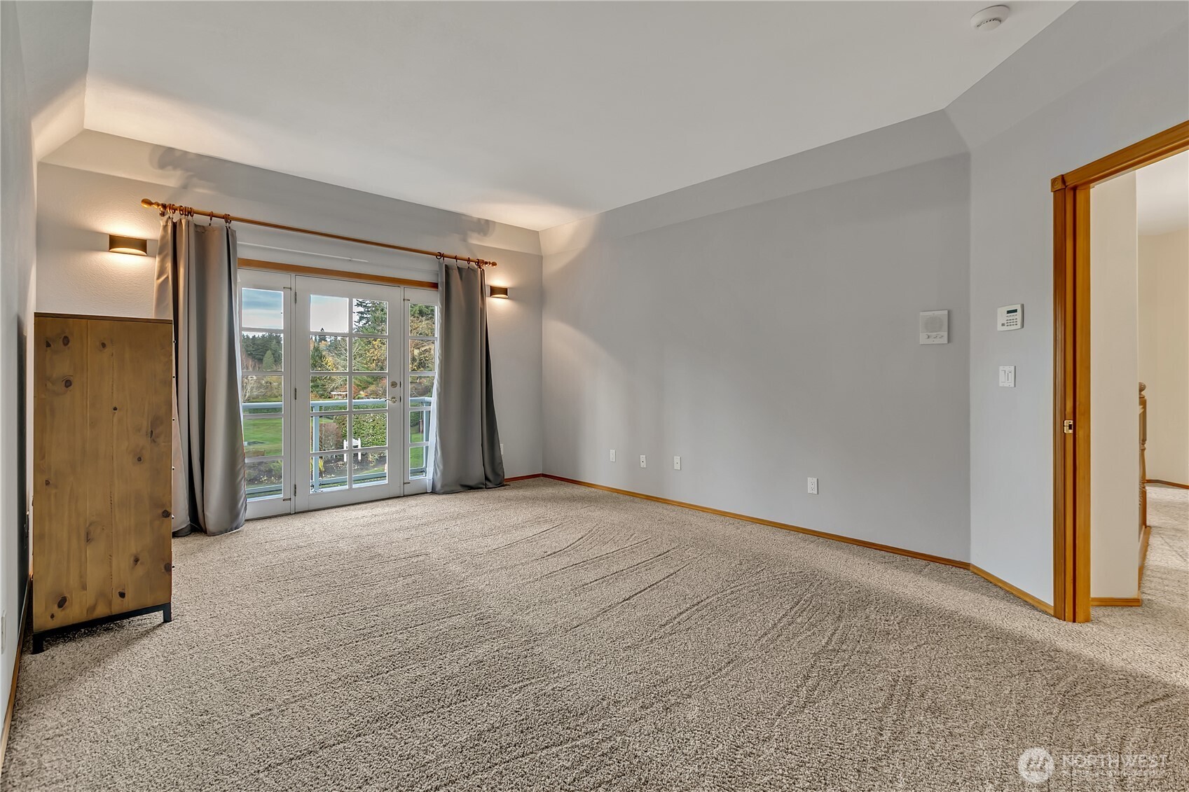 6725 Mirror Court Property Photo 19