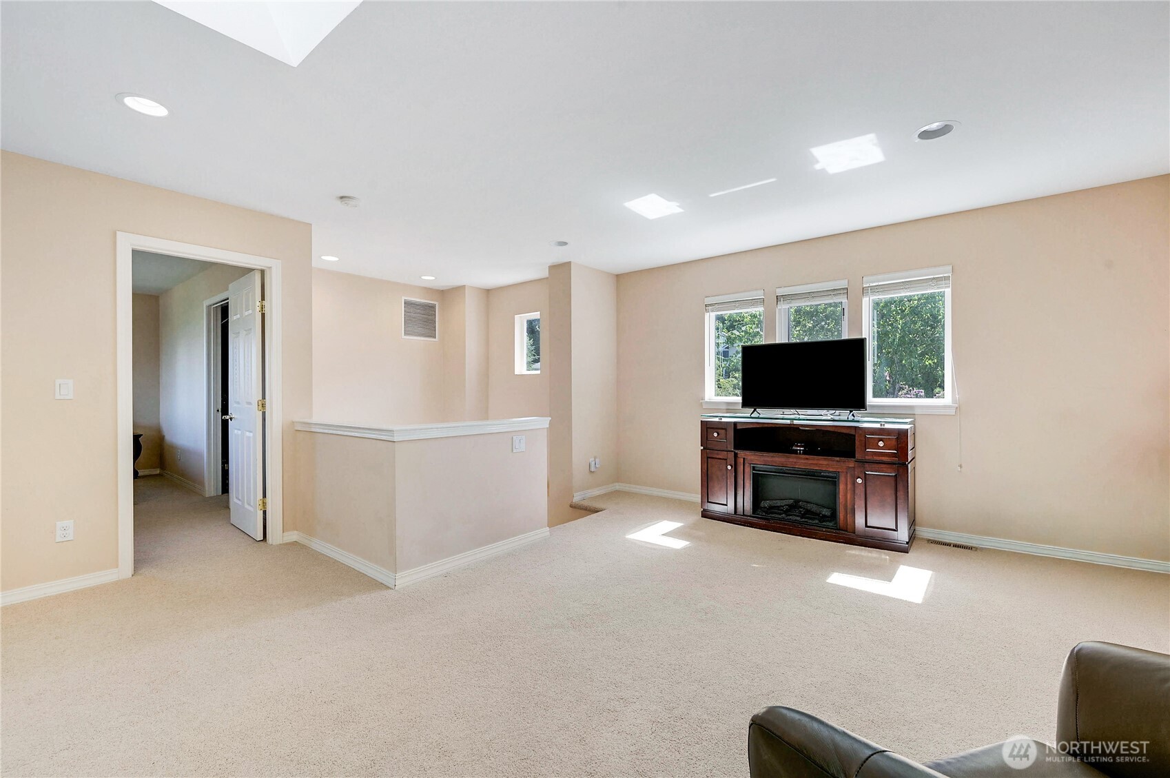 91 Timber Heights Drive Property Photo 27