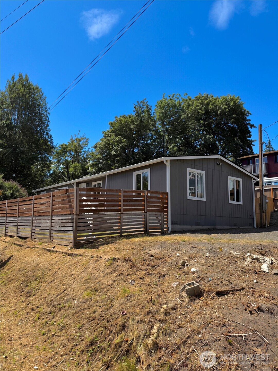 6589 Ne Center Street Property Photo 2
